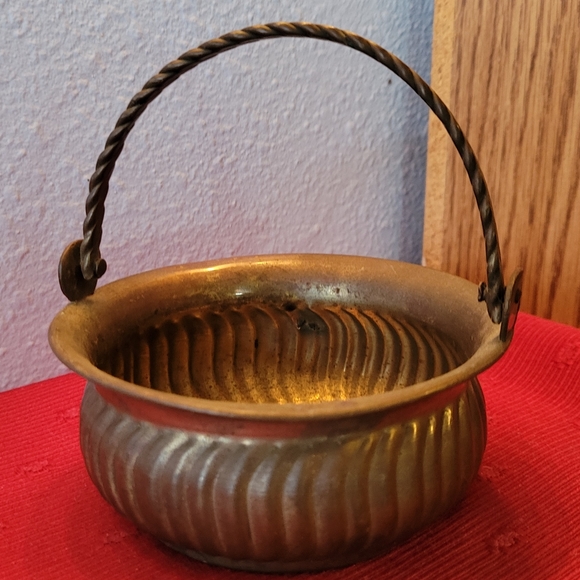 Vintage Brass Incense Charcoal Burner Candle Holder Planter Caldron Basket - Picture 2 of 4